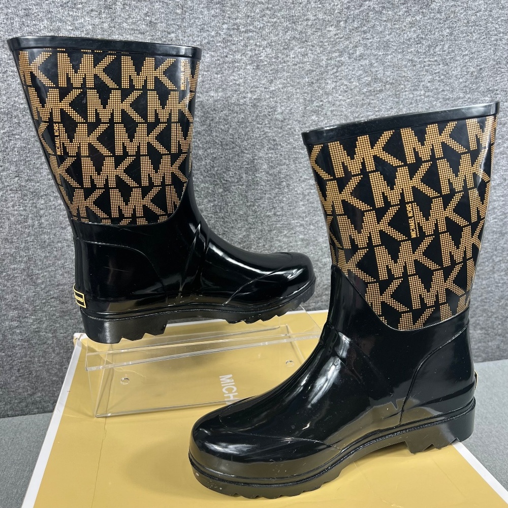 Michael Kors Logo Mid Calf Rain Boots Sz 7 Buckle Lugged Outdoors Streetwear - Picture 2 of 11